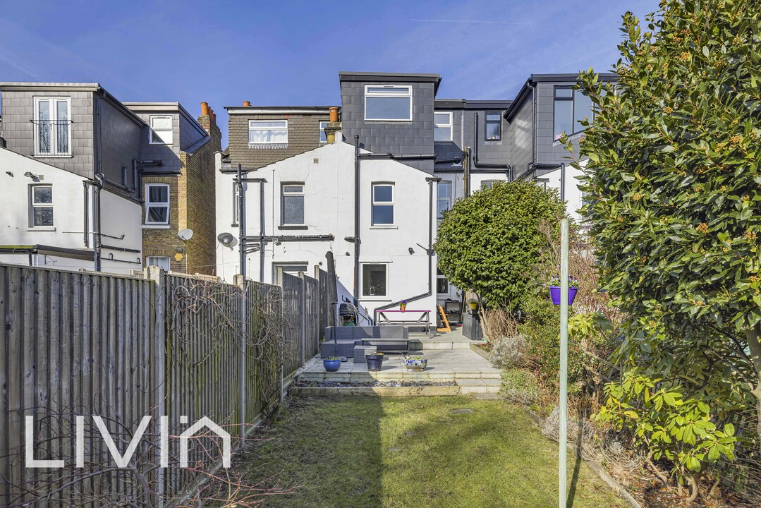 4 bed terraced house for sale in Rothesay Road, London 24