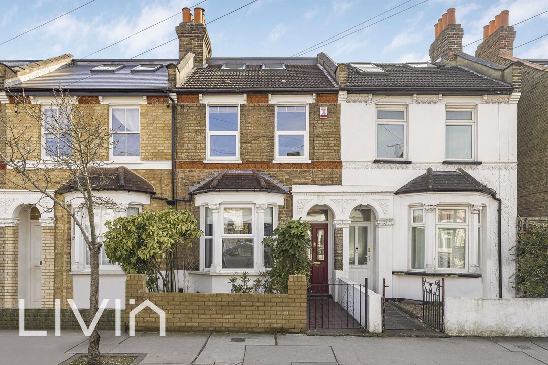 4 bed terraced house for sale in Rothesay Road, London  - Property Image 1