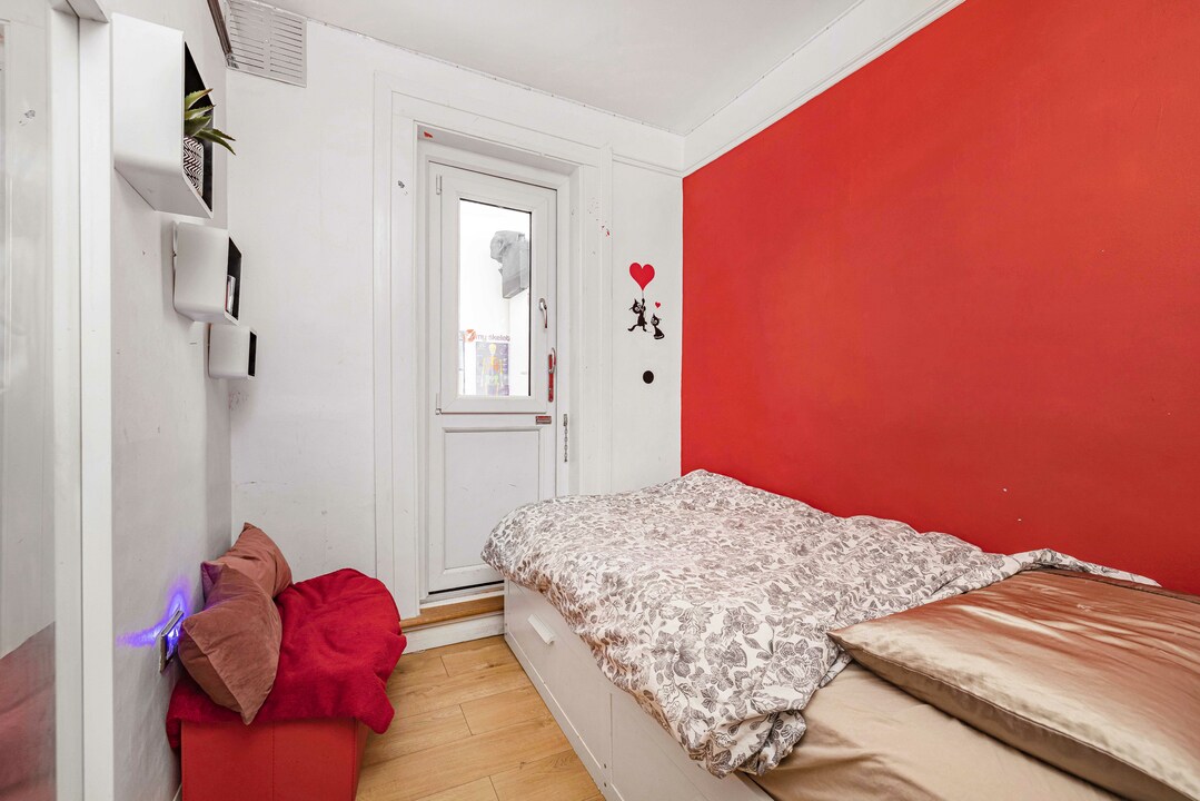 2 bed maisonette for sale in Greenside Road, Croydon 8