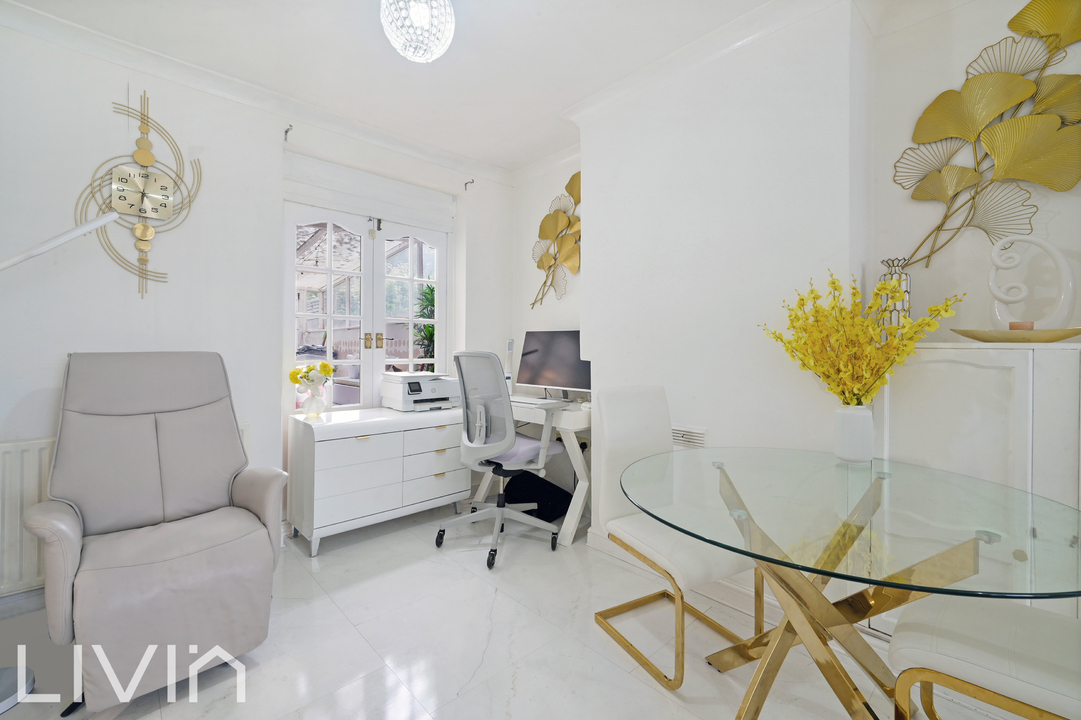 2 bed terraced house for sale in Pawsons Road, Croydon 4