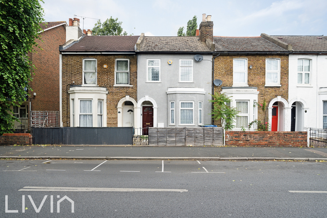 2 bed terraced house for sale in Pawsons Road, Croydon, CR0
