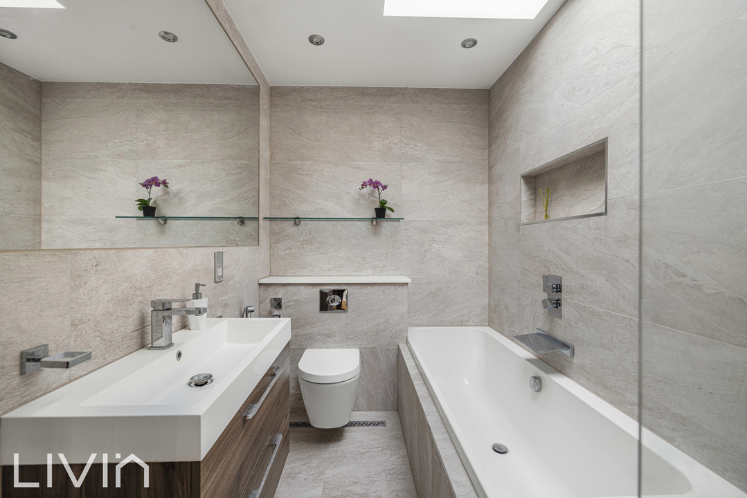 4 bed terraced house for sale in Hunters Way, Croydon  - Property Image 17