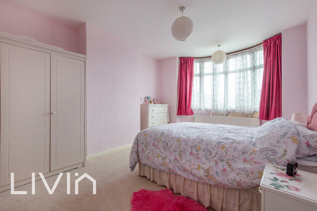 House for sale in Ross Road, London  - Property Image 5