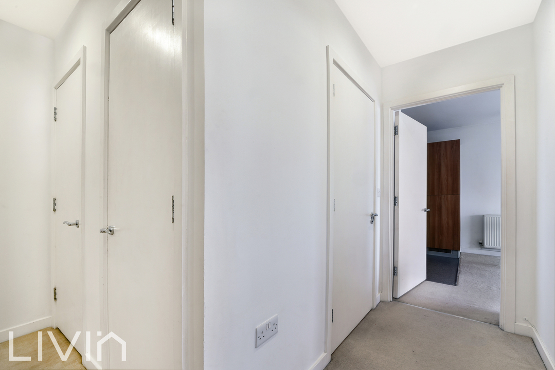 1 bed apartment for sale in Peebles Court, Croydon  - Property Image 6