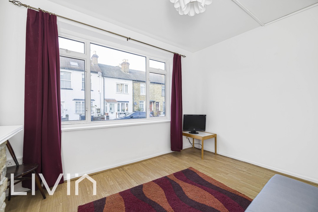 2 bed semi-detached house for sale in Eland Road, Croydon  - Property Image 4