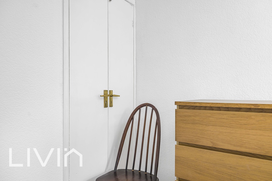 2 bed semi-detached house for sale in Eland Road, Croydon 16