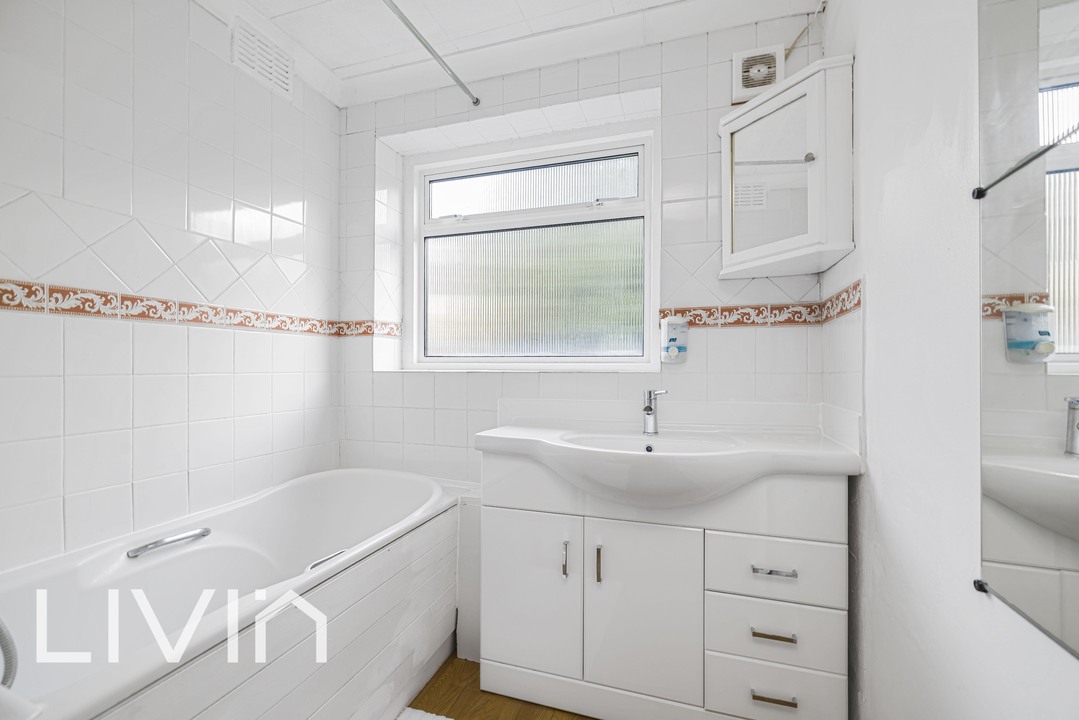 2 bed semi-detached house for sale in Eland Road, Croydon  - Property Image 19