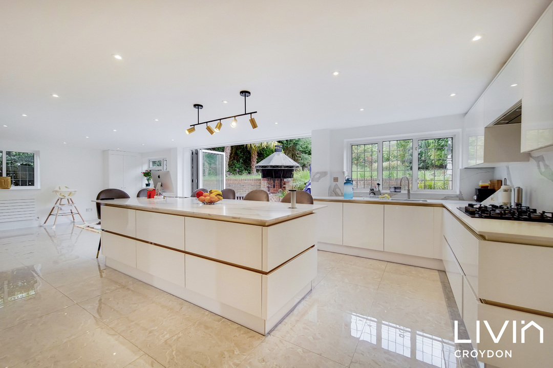 5 bed detached house for sale, Purley - Property Image 1