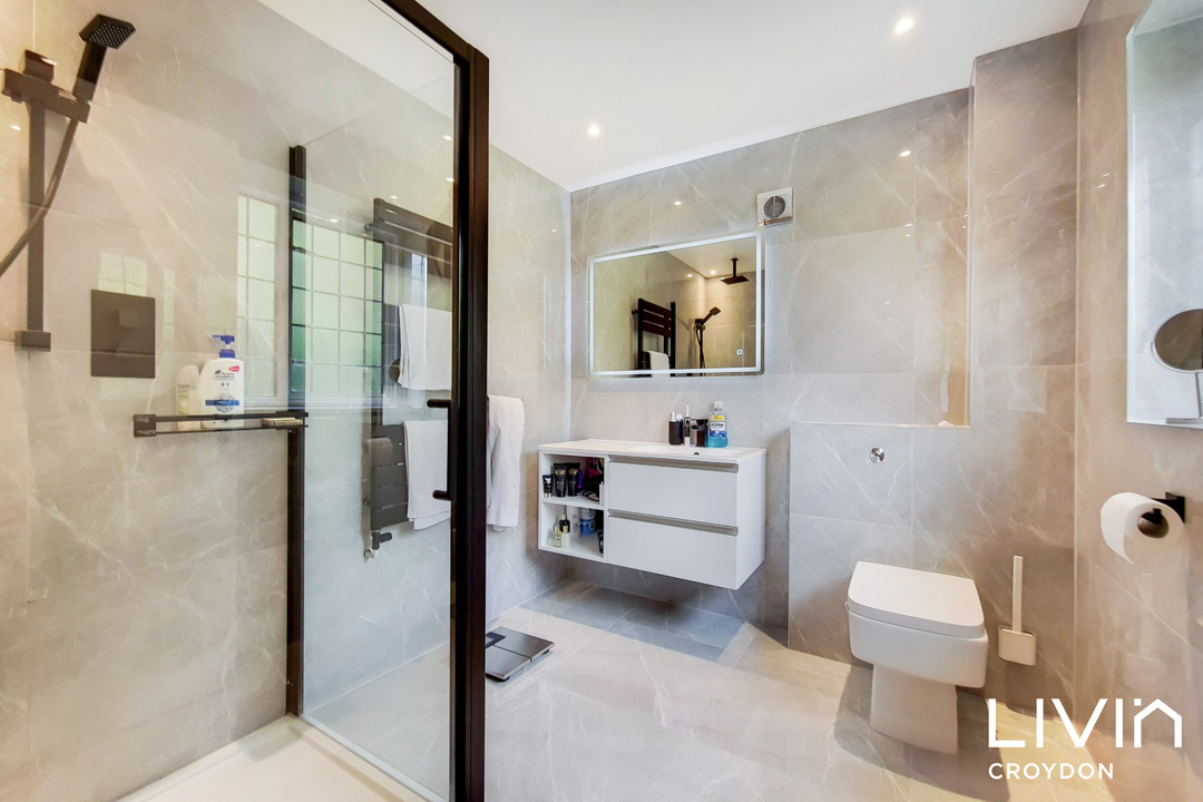 5 bed detached house for sale in Higher Drive, Purley 8