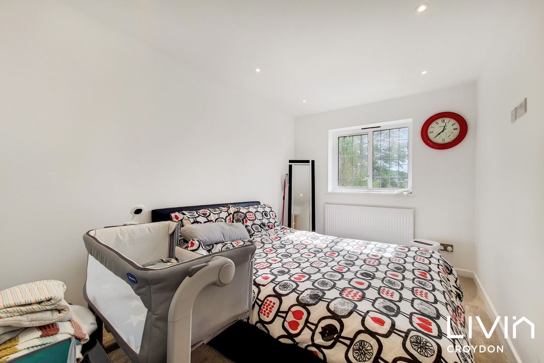 5 bed detached house for sale in Higher Drive, Purley 10