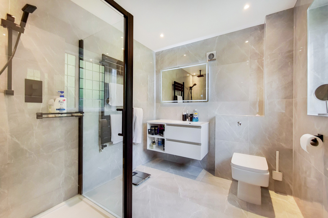 5 bed detached house for sale in Higher Drive, Purley 1