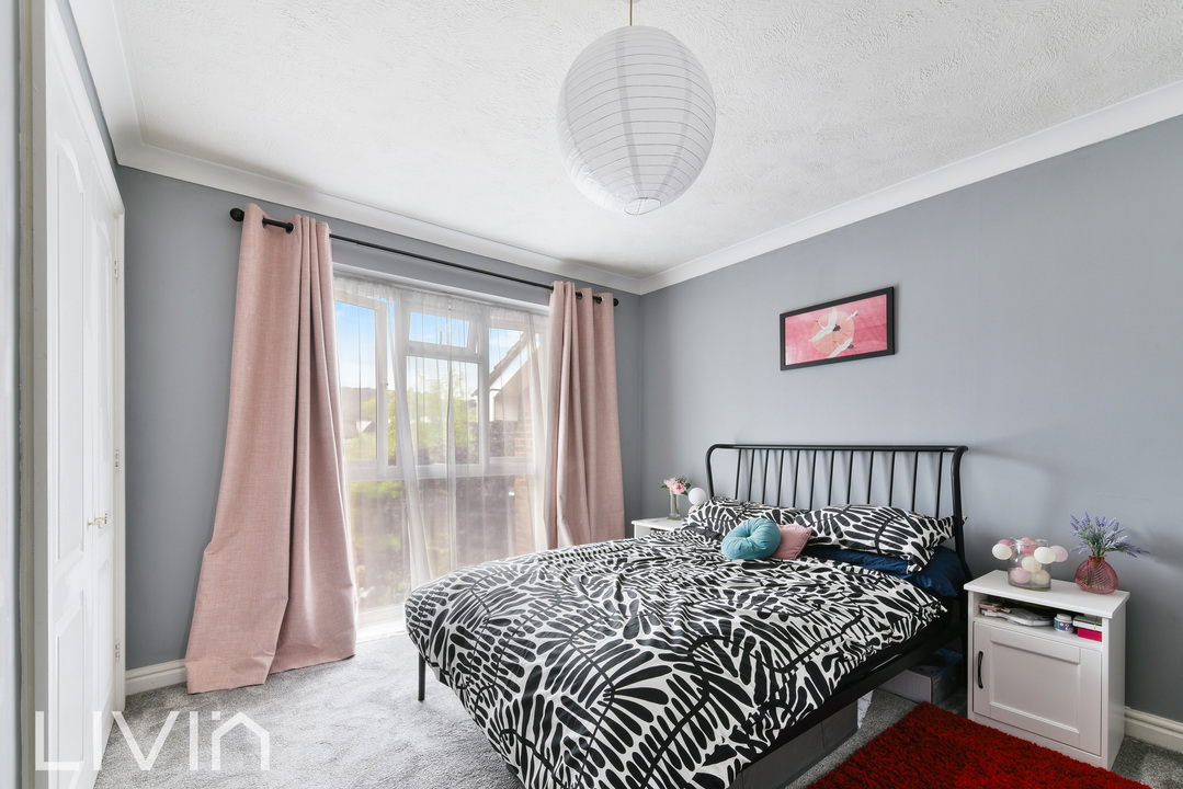 2 bed apartment for sale in Fleetwood Close, Croydon  - Property Image 9