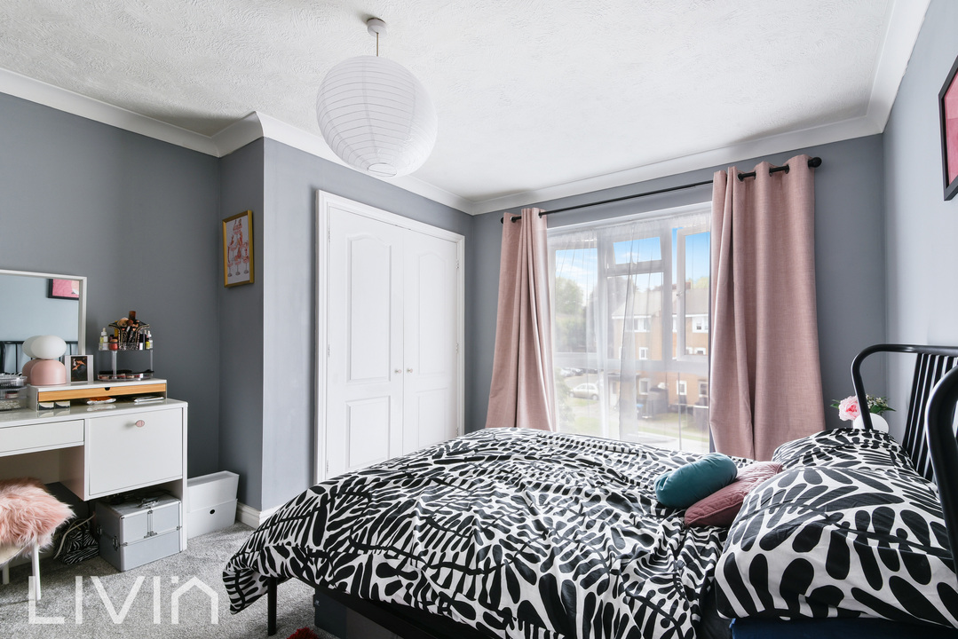 2 bed apartment for sale in Fleetwood Close, Croydon  - Property Image 8