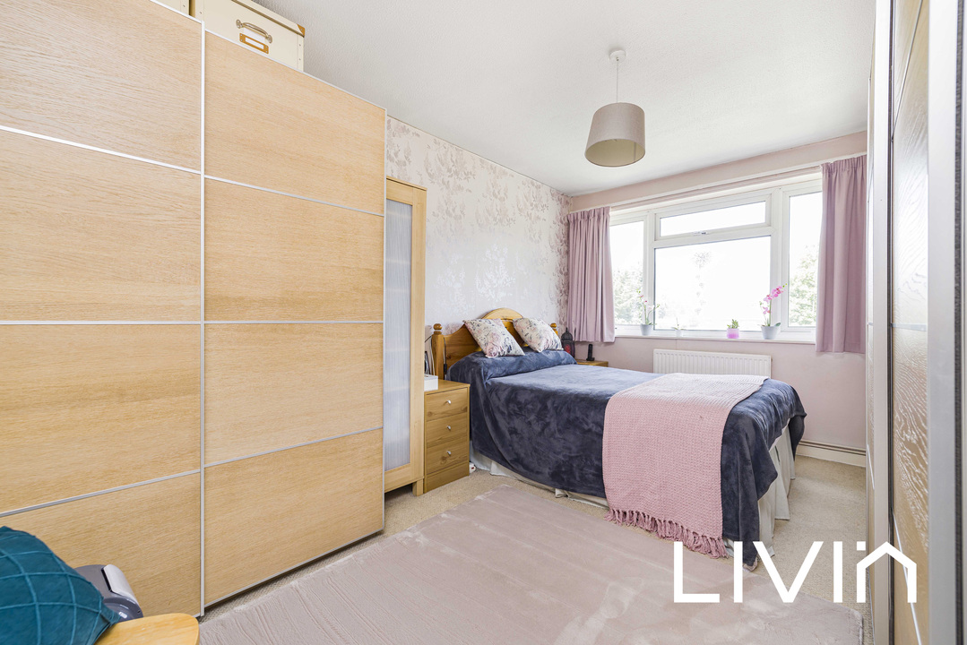 2 bed apartment for sale in St. Anns Way, South Croydon  - Property Image 9