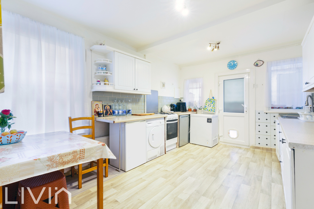 3 bed house for sale in Limes Road, Croydon  - Property Image 4