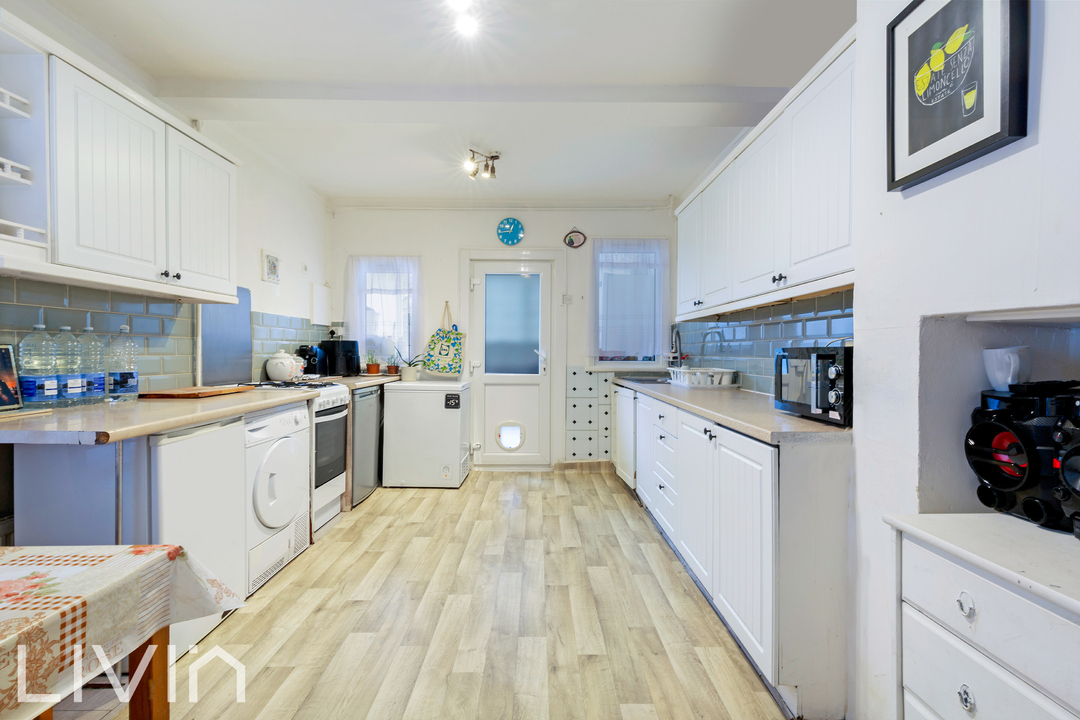 3 bed house for sale in Limes Road, Croydon  - Property Image 5