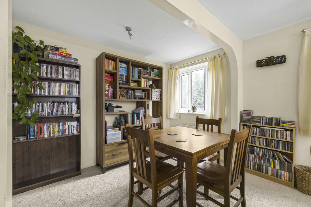 1 bed apartment for sale in Burnham Gardens, Croydon  - Property Image 3