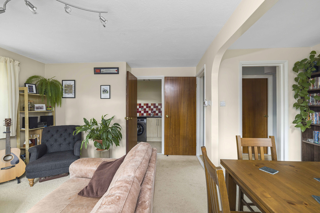 1 bed apartment for sale in Burnham Gardens, Croydon  - Property Image 15