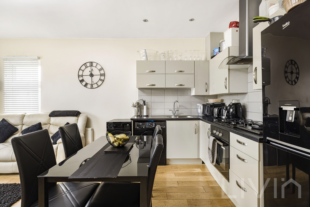 2 bed apartment for sale in Addiscombe Road, Croydon  - Property Image 7