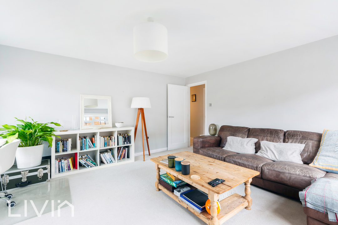 2 bed apartment for sale in Edith Court, Croydon 3