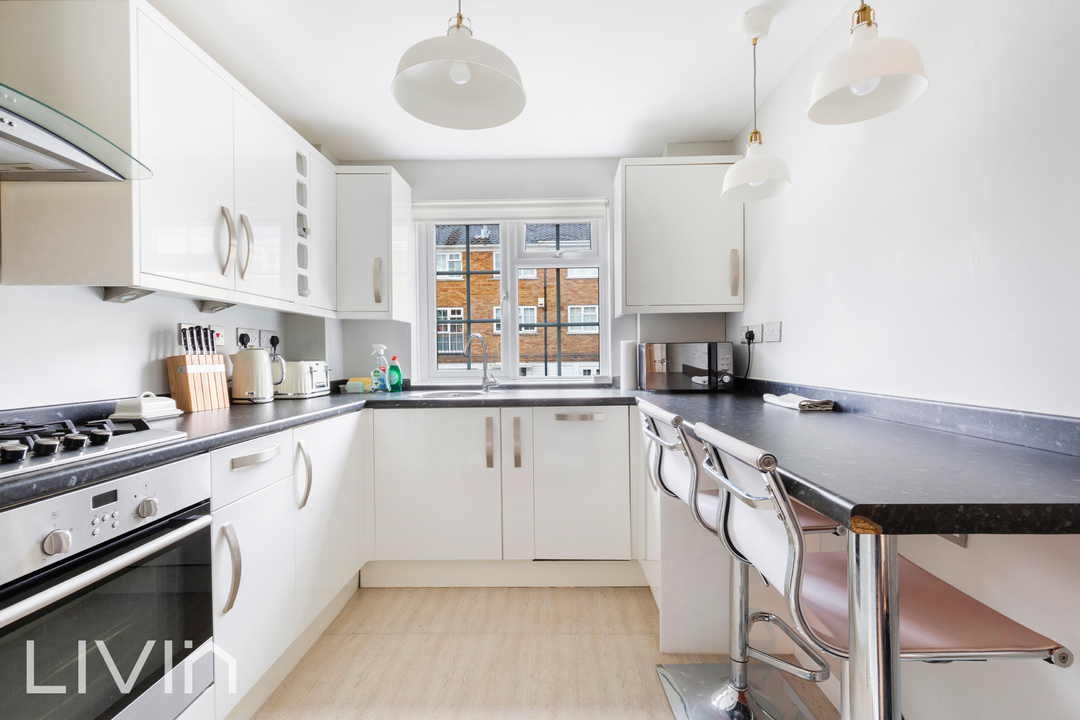 2 bed apartment for sale in Edith Court, Croydon 6