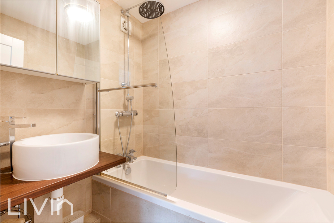 2 bed apartment for sale in Edith Court, Croydon 9