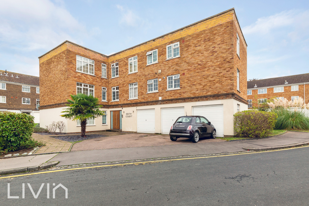 2 bed apartment for sale in Edith Court, Croydon, CR0