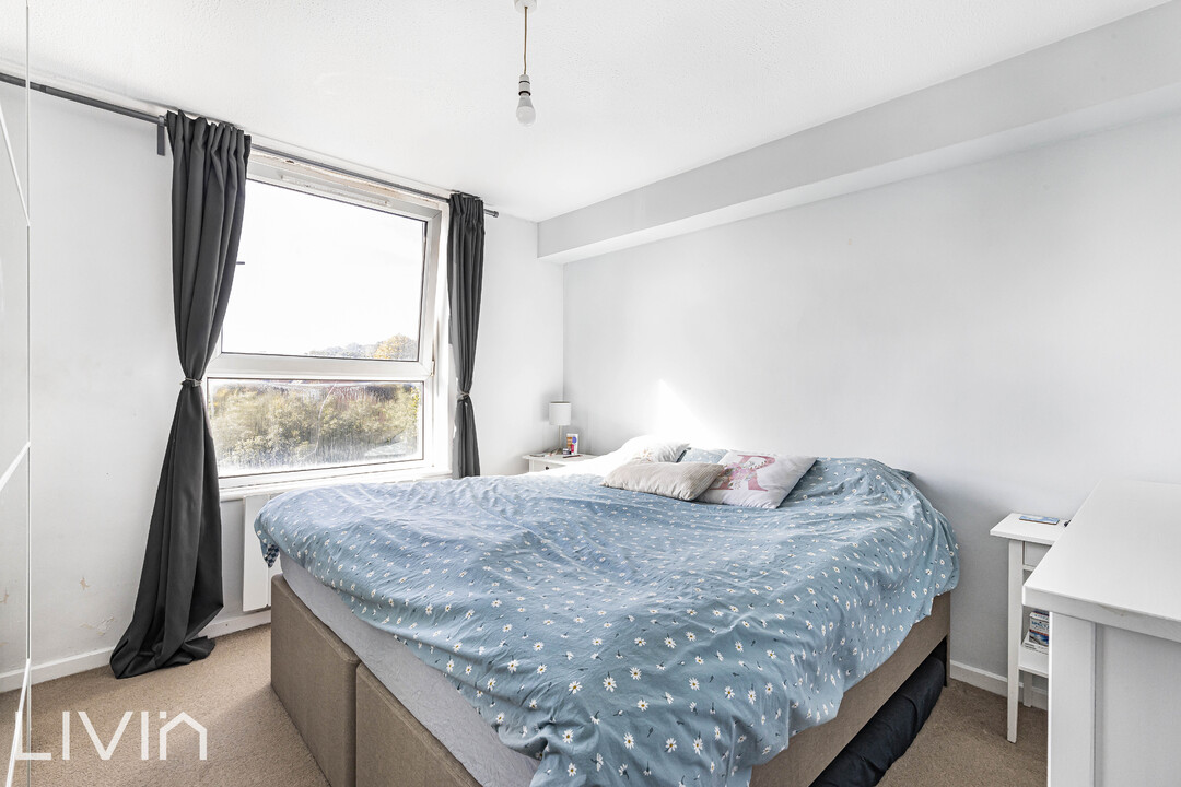 2 bed apartment for sale in Ross Road, London  - Property Image 9