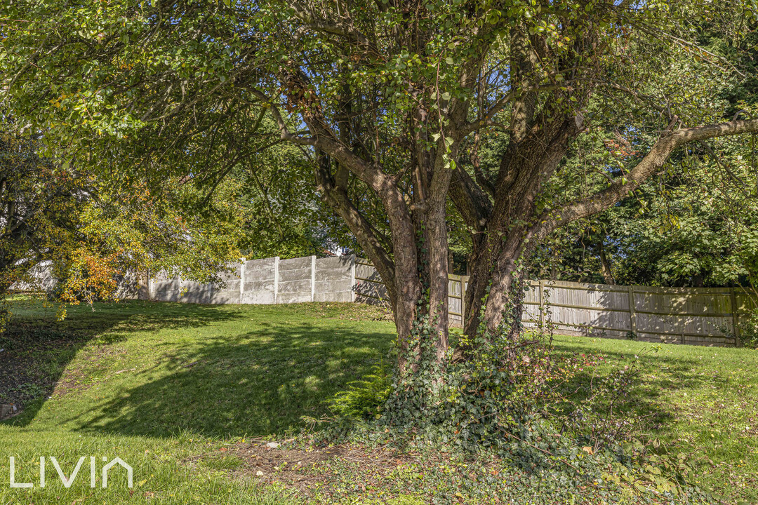 2 bed apartment for sale in Ross Road, London  - Property Image 12