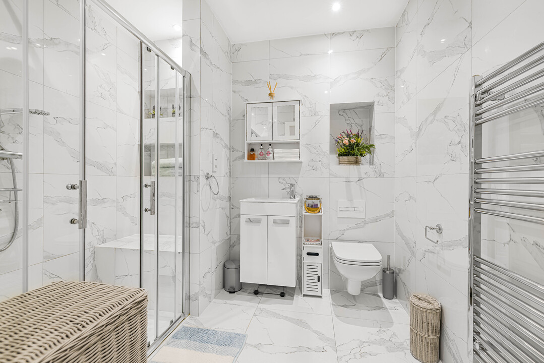 3 bed apartment for sale in Brighton Road, Purley 13