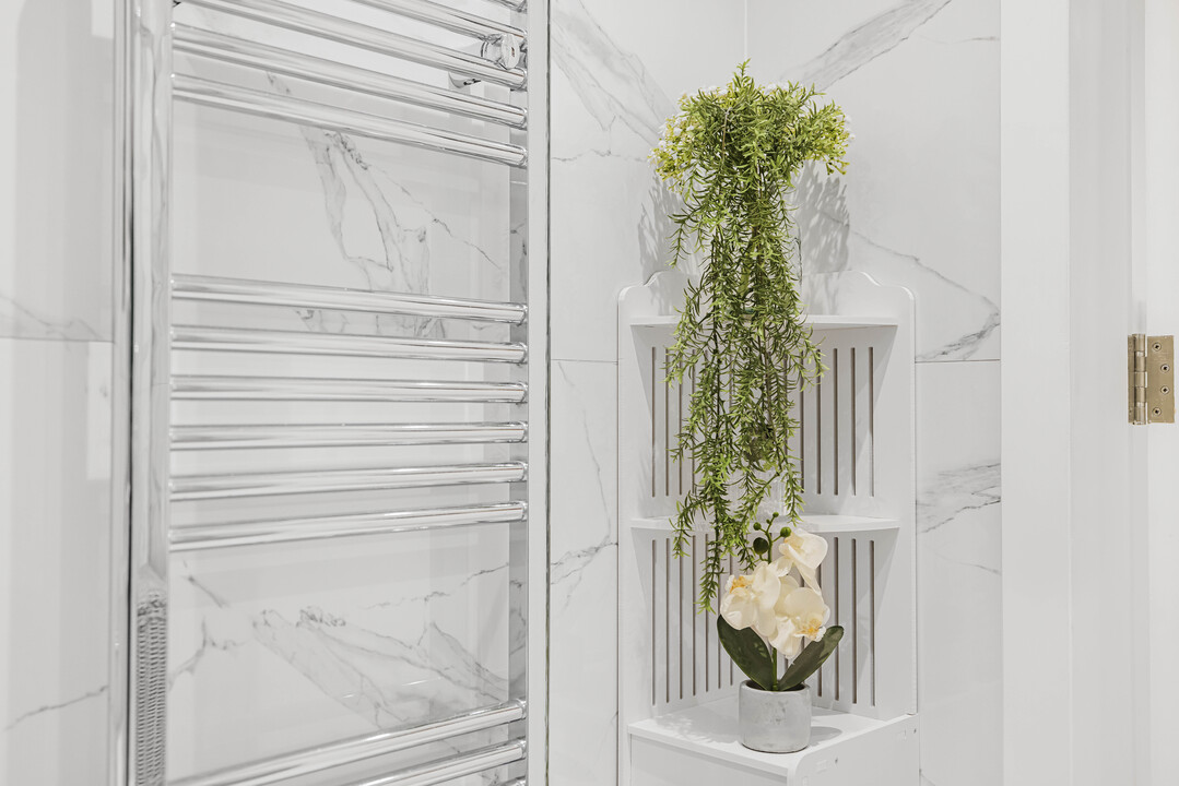 3 bed apartment for sale in Brighton Road, Purley 15