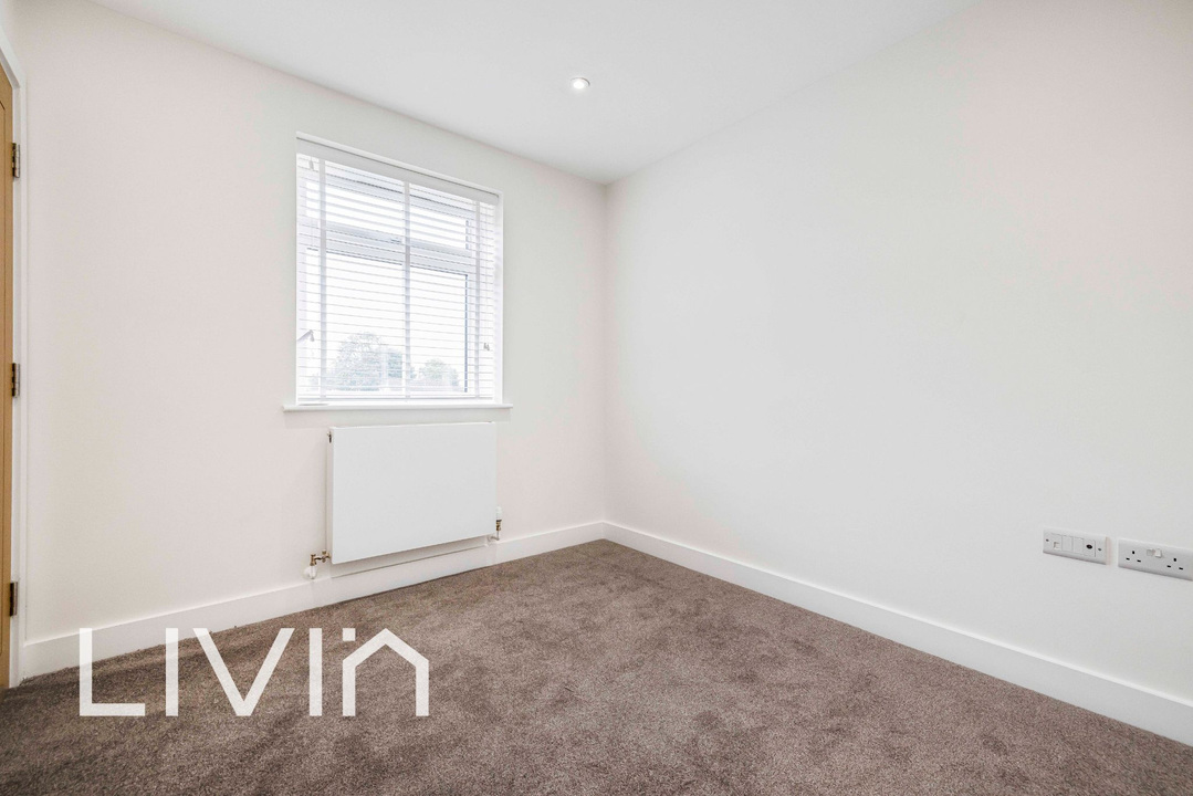 3 bed semi-detached house to rent in Newark Road, South Croydon  - Property Image 12