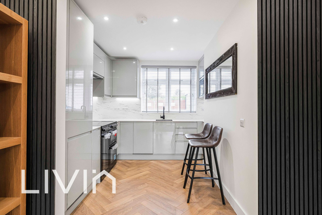 3 bed semi-detached house to rent in Newark Road, South Croydon  - Property Image 8
