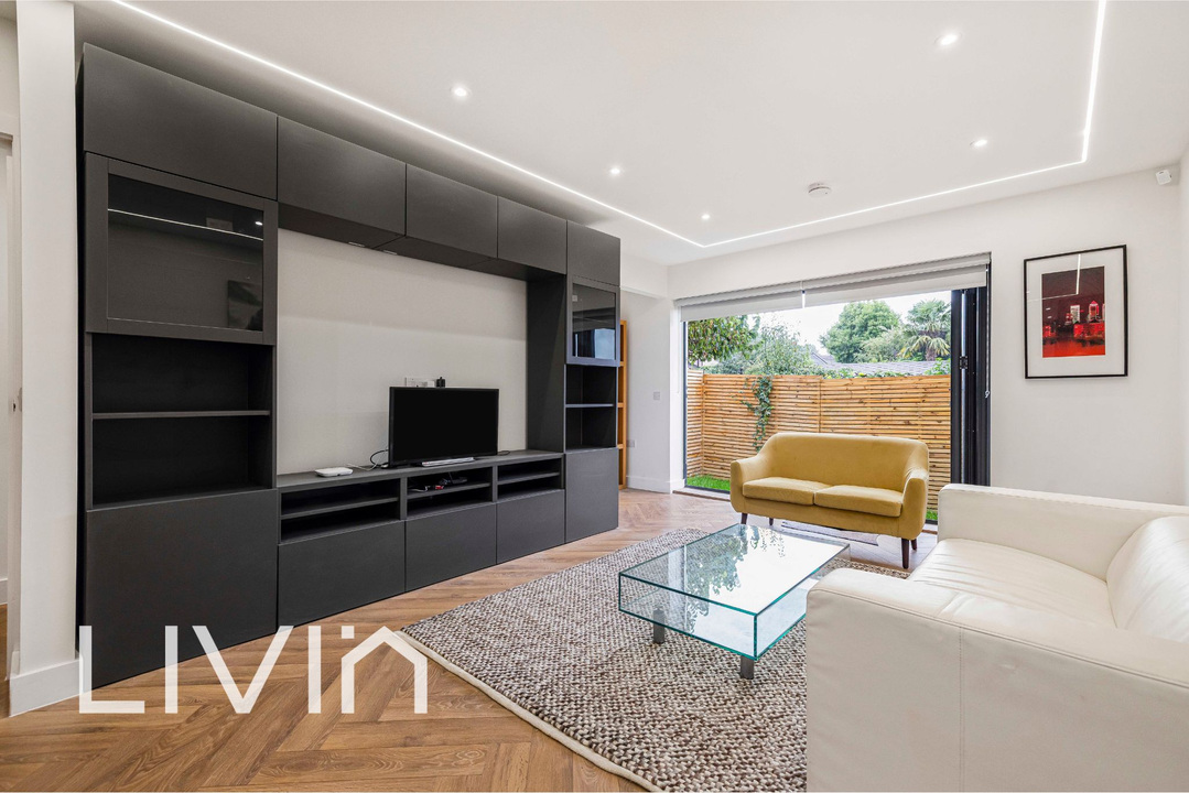 3 bed semi-detached house to rent in Newark Road, South Croydon  - Property Image 2