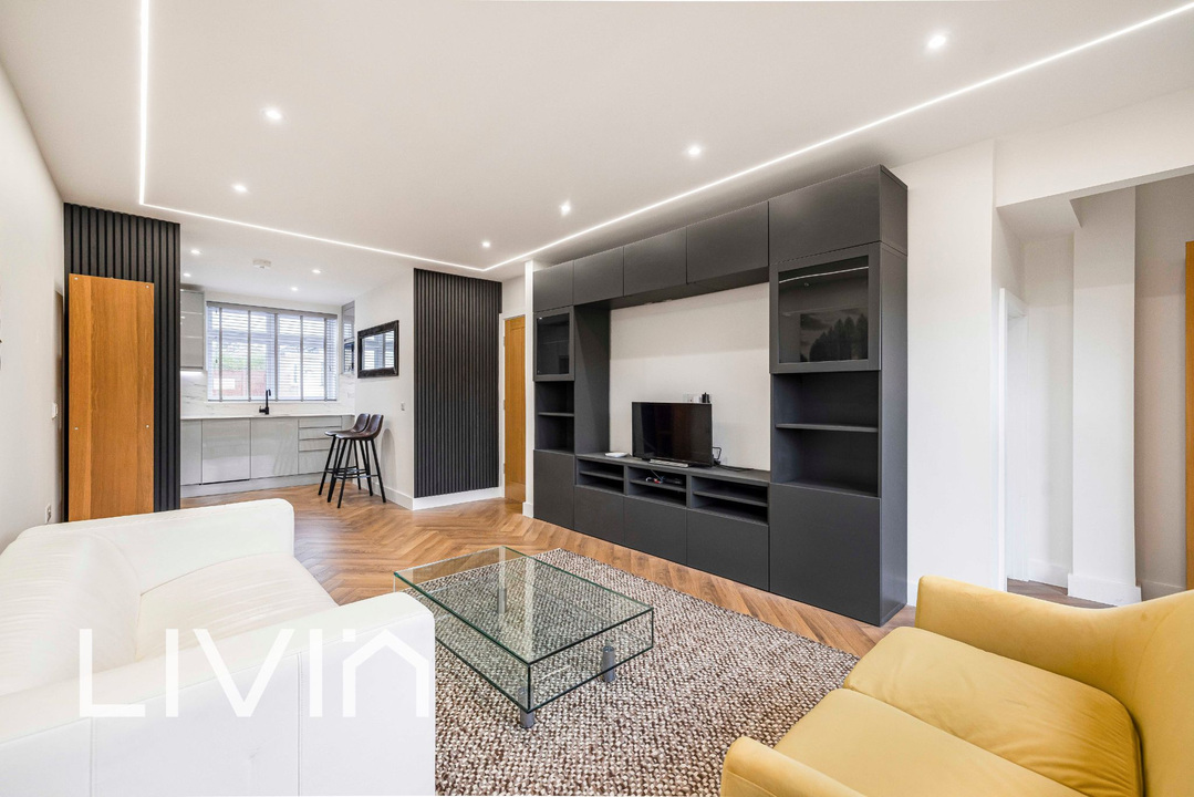 3 bed semi-detached house to rent in Newark Road, South Croydon  - Property Image 3