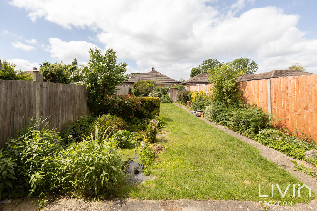 3 bed semi-detached house to rent in Gladeside, Croydon  - Property Image 14