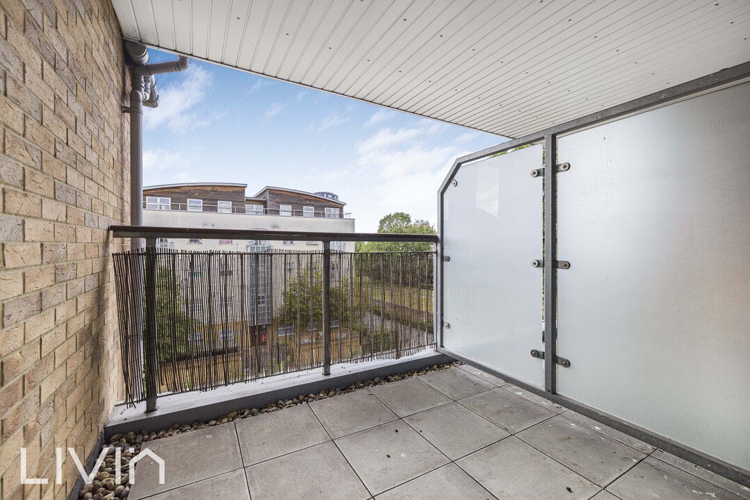 2 bed apartment for sale in Dunedin Court, Croydon  - Property Image 15