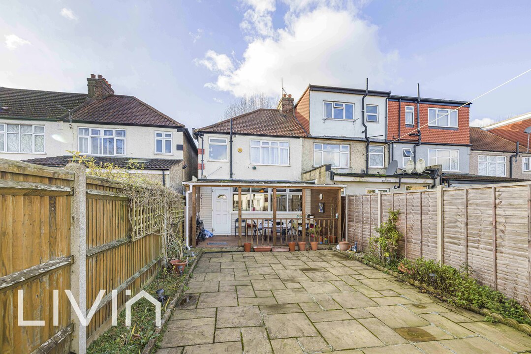 3 bed end of terrace house for sale in Mitcham Road, Croydon  - Property Image 12