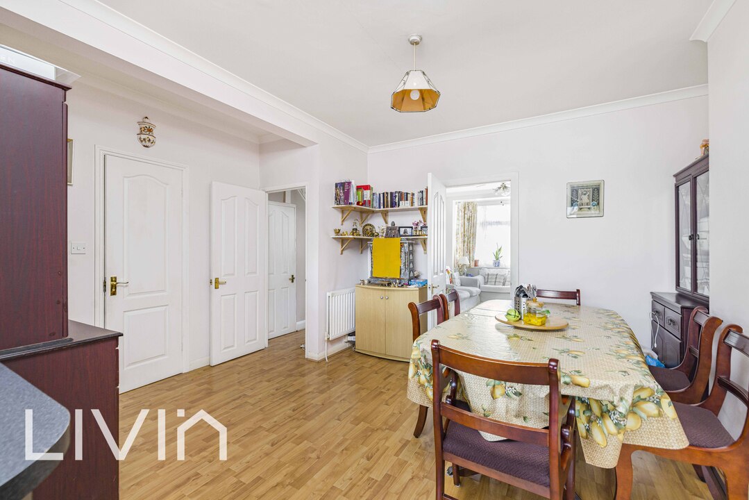 3 bed end of terrace house for sale in Mitcham Road, Croydon  - Property Image 7