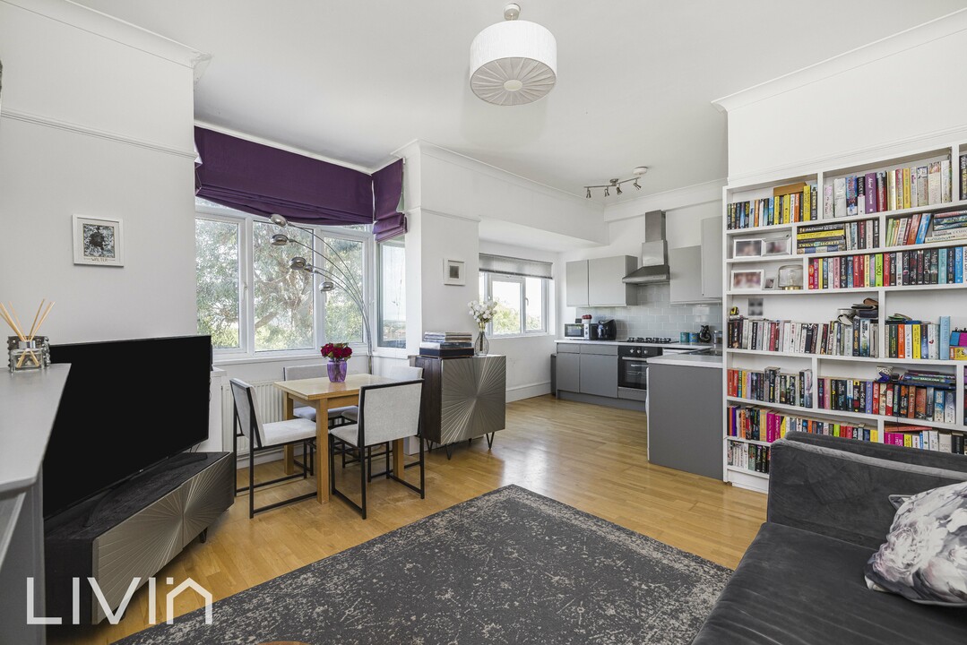 1 bed apartment for sale in Ross Road, South Norwood  - Property Image 2