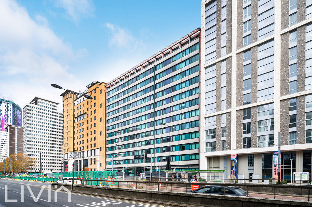 2 bed apartment to rent in Wellesley Road, Croydon 11