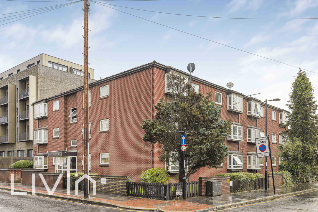 2 bed apartment for sale in Lower Coombe Street, Croydon 12