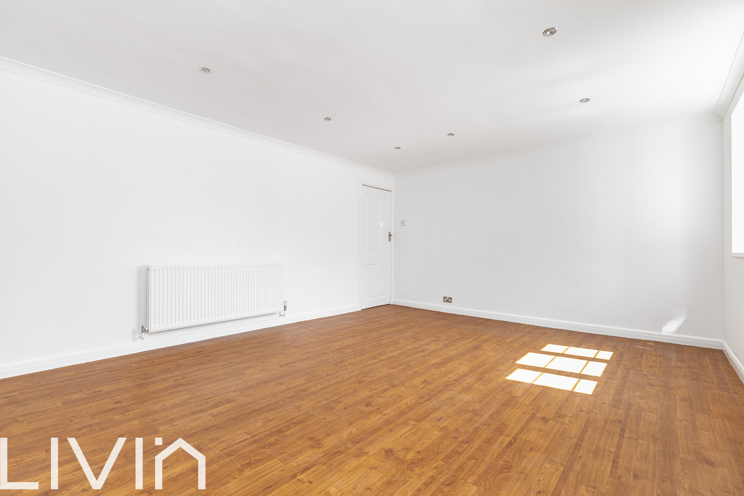 3 bed apartment for sale in The Woodlands, Crystal Palace  - Property Image 3