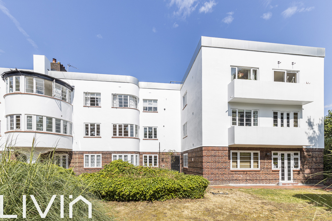 3 bed apartment for sale in The Woodlands, Crystal Palace  - Property Image 1