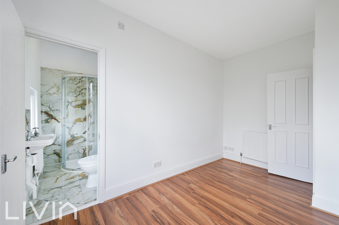 2 bed apartment to rent in Spenser Road, London 9