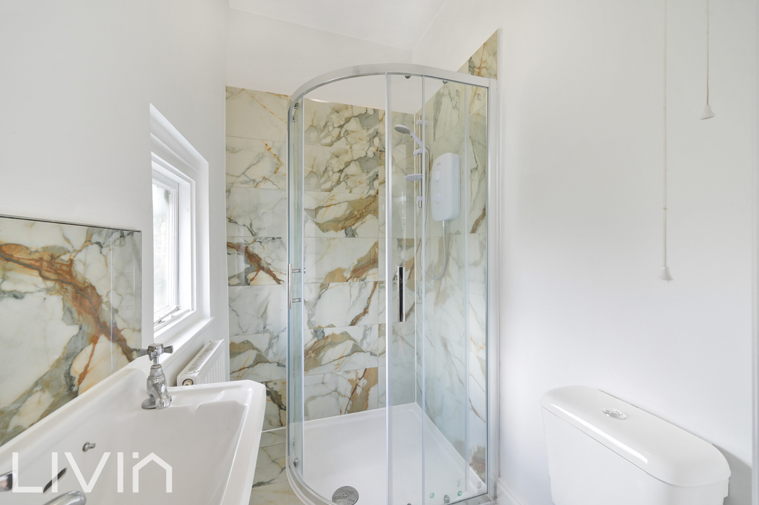 2 bed apartment to rent in Spenser Road, London 11