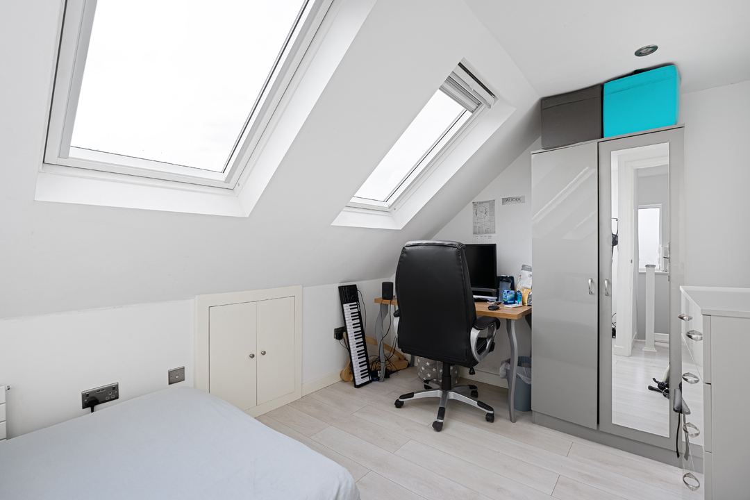 5 bed semi-detached house for sale in Ellesmere Drive, Sanderstead 9