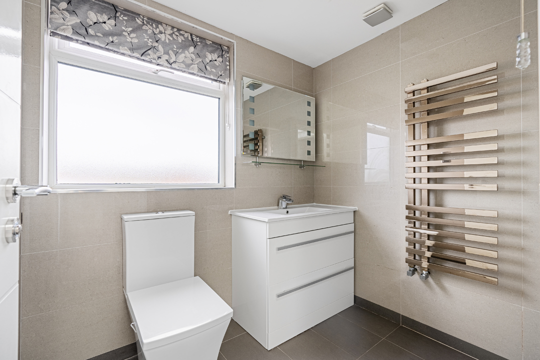 5 bed semi-detached house for sale in Ellesmere Drive, Sanderstead 12