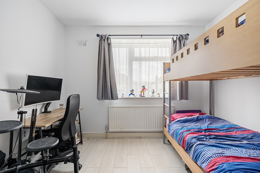 5 bed semi-detached house for sale in Ellesmere Drive, Sanderstead 7