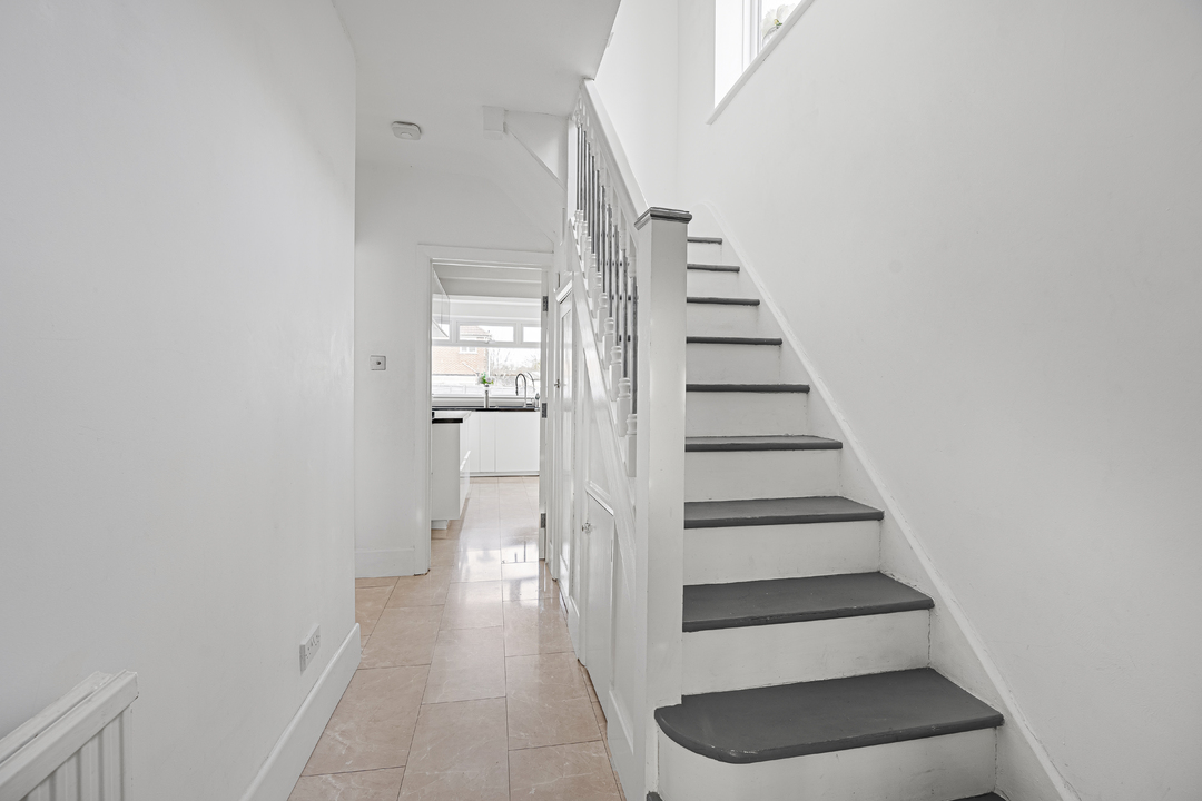 5 bed semi-detached house for sale in Ellesmere Drive, Sanderstead 5